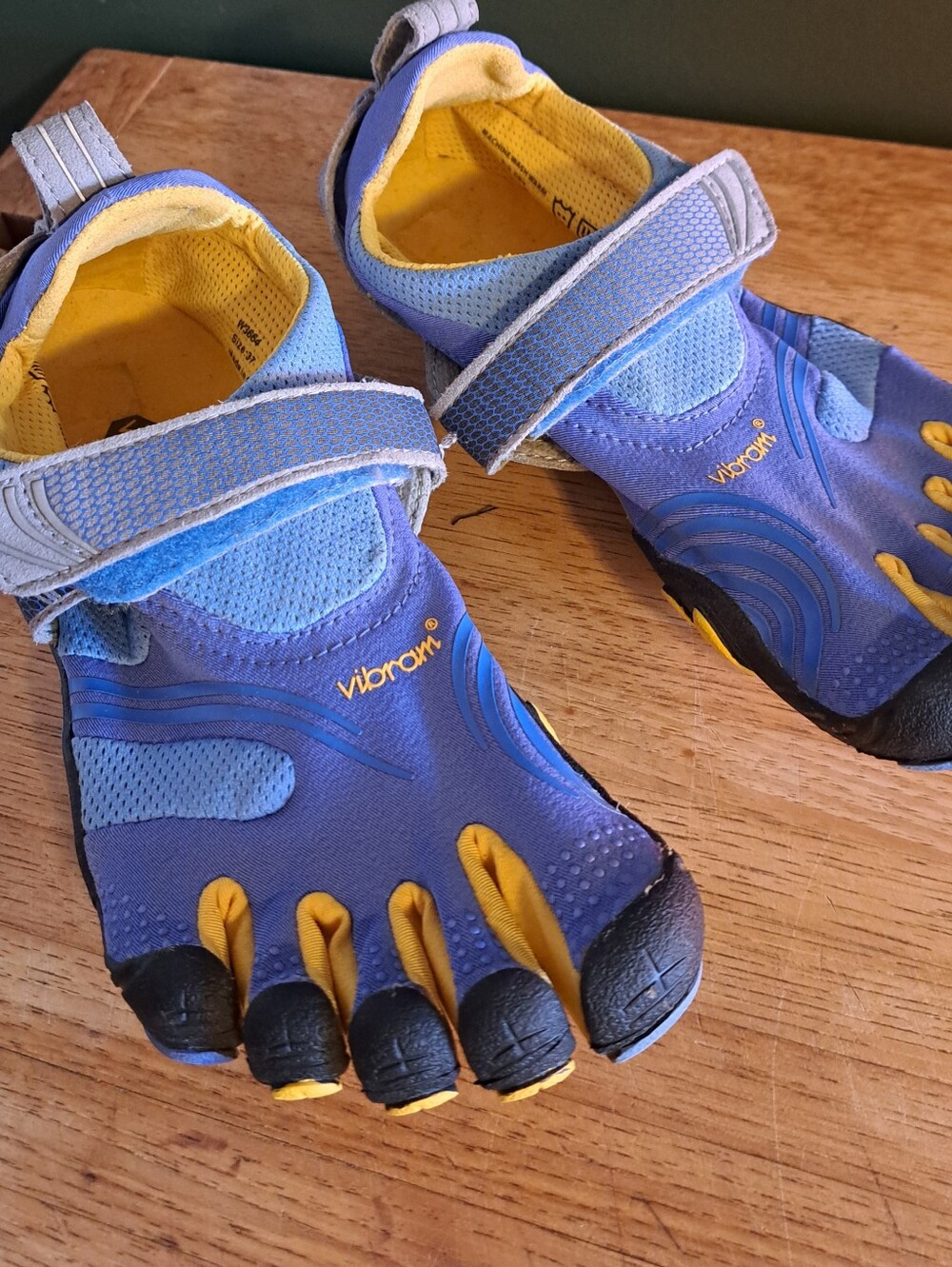 Vibram Blue and Yellow Toe Shoes